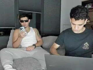 lucian_deeluca_nacho_smith — Freechat on Flirt4Free