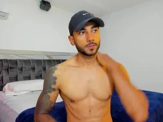 Offline marc_thompson on Flirt4Free