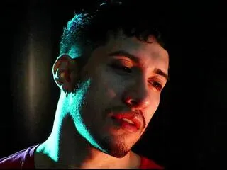 Offline marcus_fenixxx on Flirt4Free