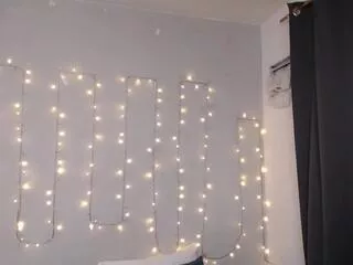 Freechat nicol_love on Flirt4Free