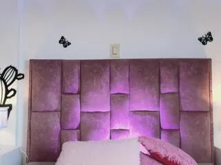 Offline nicol_miler on Flirt4Free