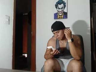 Offline santiago_puerto on Flirt4Free