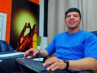 Offline tobias_vega on Flirt4Free