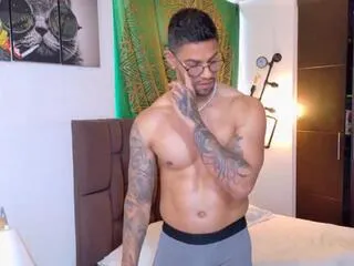 Offline tomy_maylon on Flirt4Free