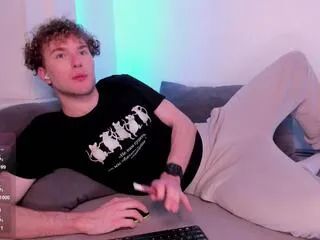 tony_wiliam — Freechat on Flirt4Free