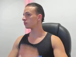 Freechat walker_brown on Flirt4Free