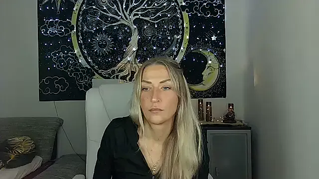 Offline -Jeany- on StripChat