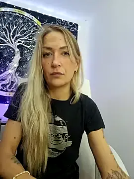 Offline -Jeany- on StripChat