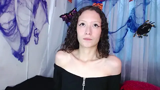 Freechat abbycutecs on StripChat