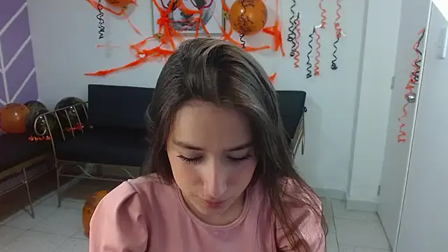 Freechat Adhara_Kitten on StripChat