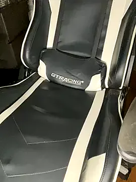 Offline AKI09aki on StripChat