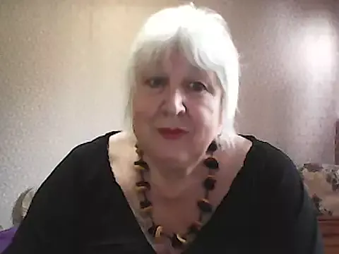 Offline Alexia64231 on StripChat