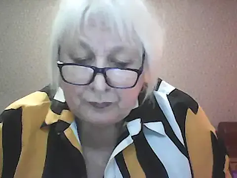 Offline Alexia64231 on StripChat