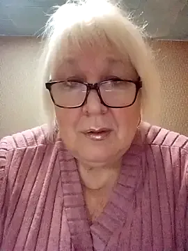 Offline Alexia64231 on StripChat