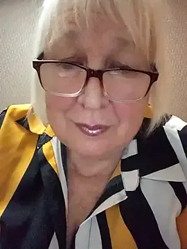 Offline Alexia64231 on StripChat