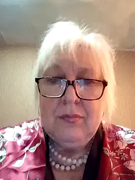 Offline Alexia64231 on StripChat