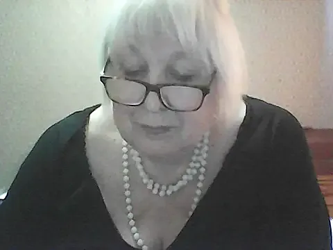 Offline Alexia64231 on StripChat