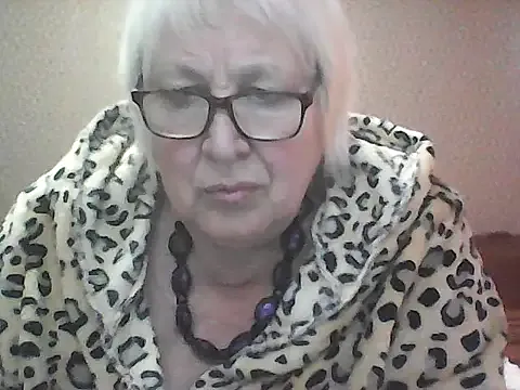 Offline Alexia64231 on StripChat