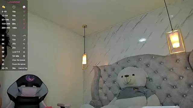 Freechat Alice_Laurentt on StripChat