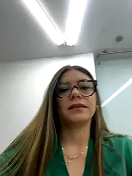 alicee16 on StripChat