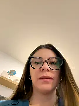 alicee16 on StripChat