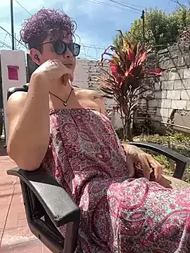 Offline alicetgirlbr on StripChat