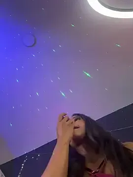 Offline AlisonHoot69 on StripChat