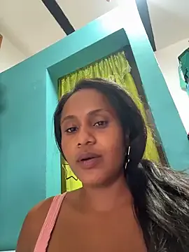 Offline AlisonHoot69 on StripChat