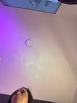 Offline AlisonHoot69 on StripChat