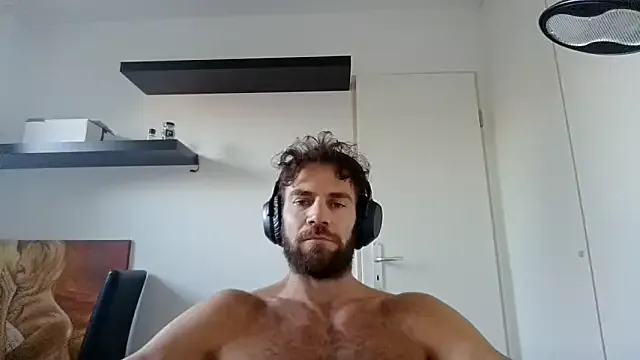 Freechat alpha-hunk on StripChat