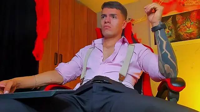 Offline ALPHA_DOMINUS_ on StripChat