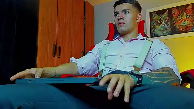 Offline ALPHA_DOMINUS_ on StripChat