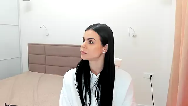 Offline Amelisweett on StripChat