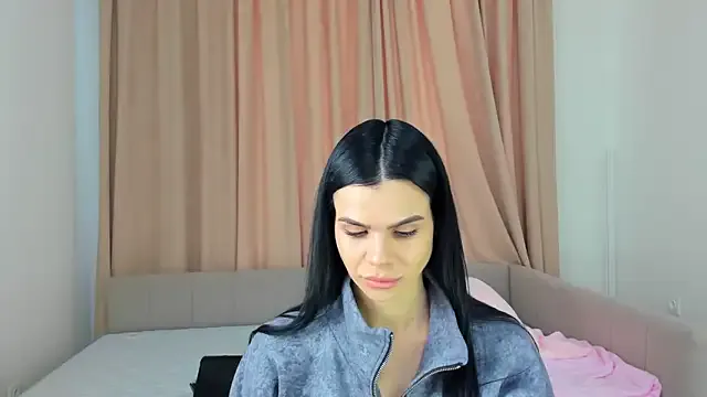 Offline Amelisweett on StripChat