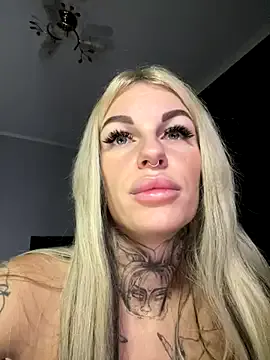 Offline angel_devil_forever on StripChat