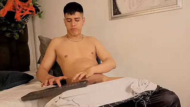 Offline Angel_Khouri on StripChat