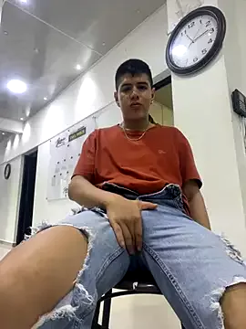 Offline Angel_Khouri on StripChat