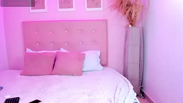 Offline ANNIE_DOLCE_ on StripChat