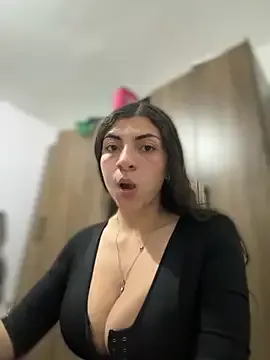 Offline arieel__722 on StripChat