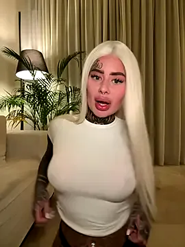 Offline bambixboo on StripChat