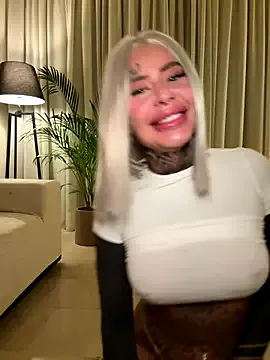 Offline bambixboo on StripChat