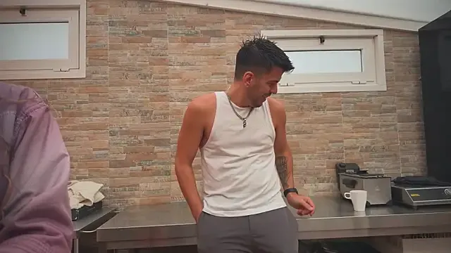 Offline barfantasy on StripChat