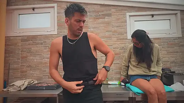 Offline barfantasy on StripChat