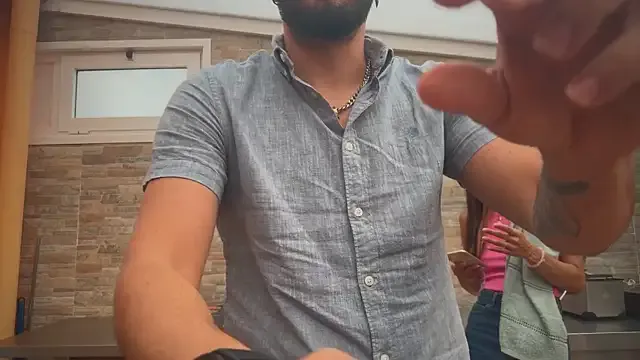 Offline barfantasy on StripChat