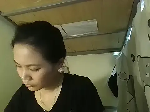 Offline Be-MyMy on StripChat