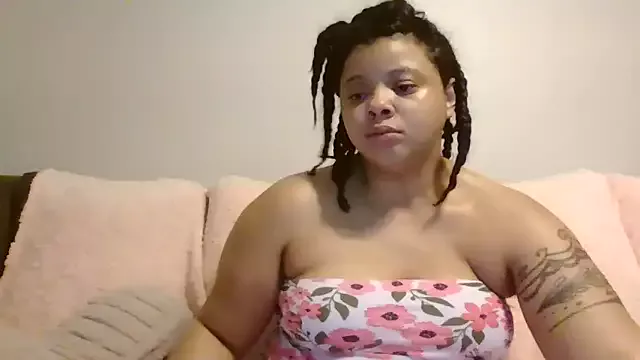 Offline beautylovess on StripChat