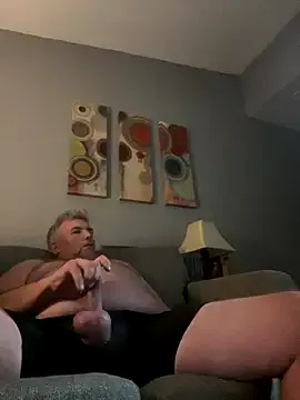 Offline bigjoe7668 on StripChat