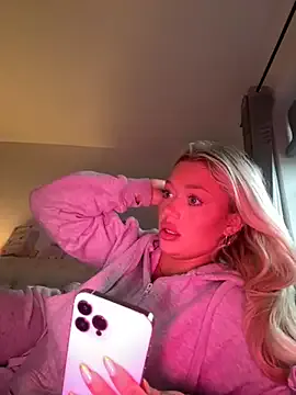 Offline blissdimicco on StripChat