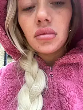 Offline blissdimicco on StripChat