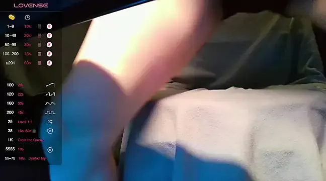 Offline Bo-Qiang on StripChat